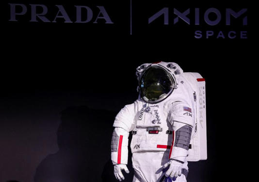 A Moda Chega à Lua: Prada e Axiom Space Inovam Traje Espacial para Missão da NASA